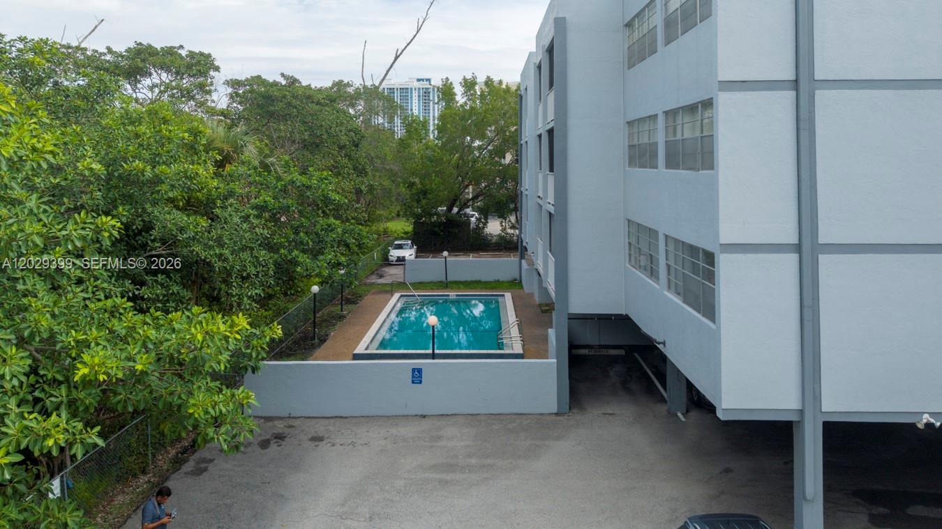 EASTERN PARKVIEW CONDO - Residential