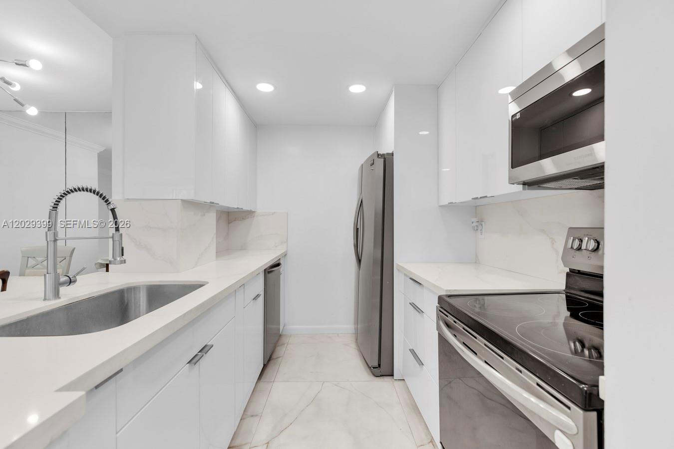 EASTERN PARKVIEW CONDO - Residential