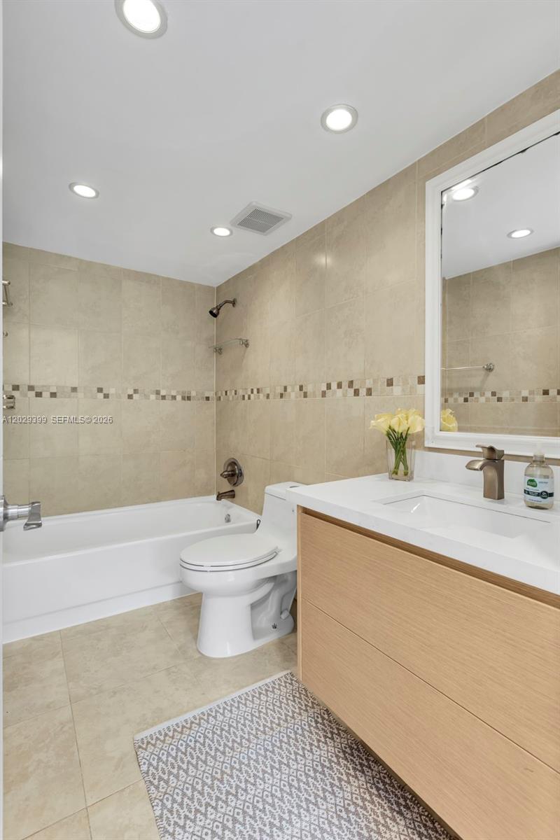EASTERN PARKVIEW CONDO - Residential