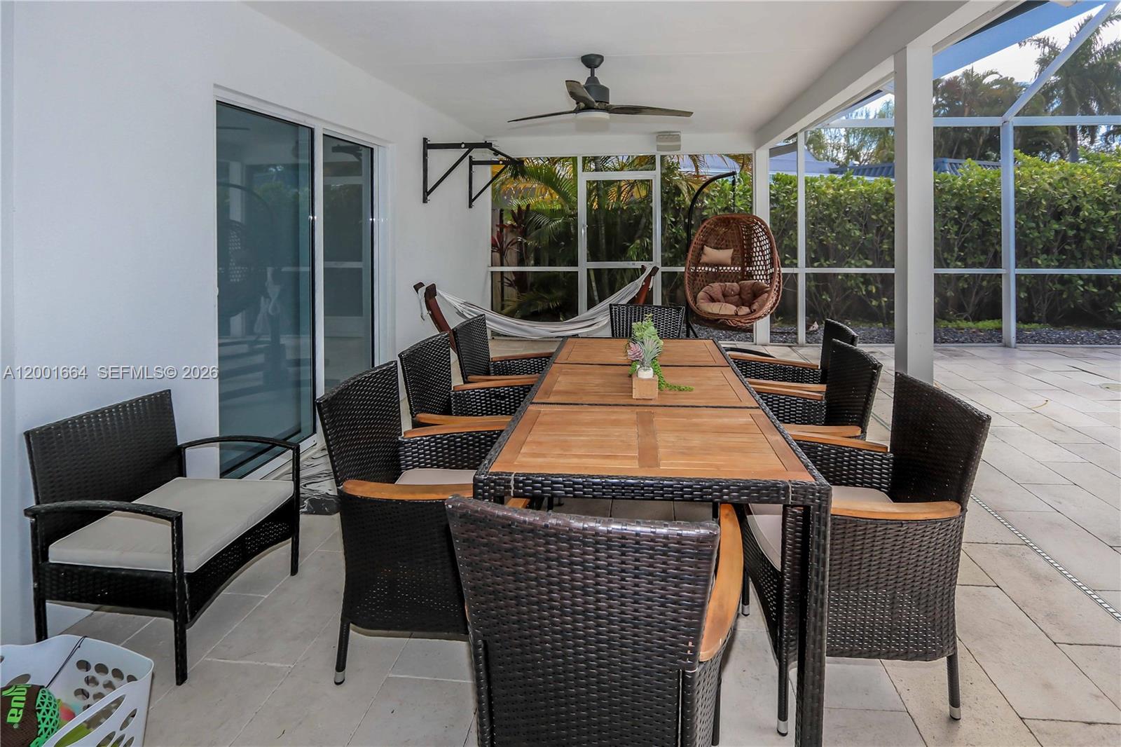 HOLLYWOOD GOLF ESTATES SE - Residential