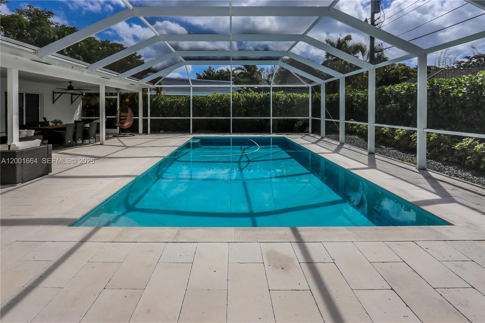 HOLLYWOOD GOLF ESTATES SE - Residential