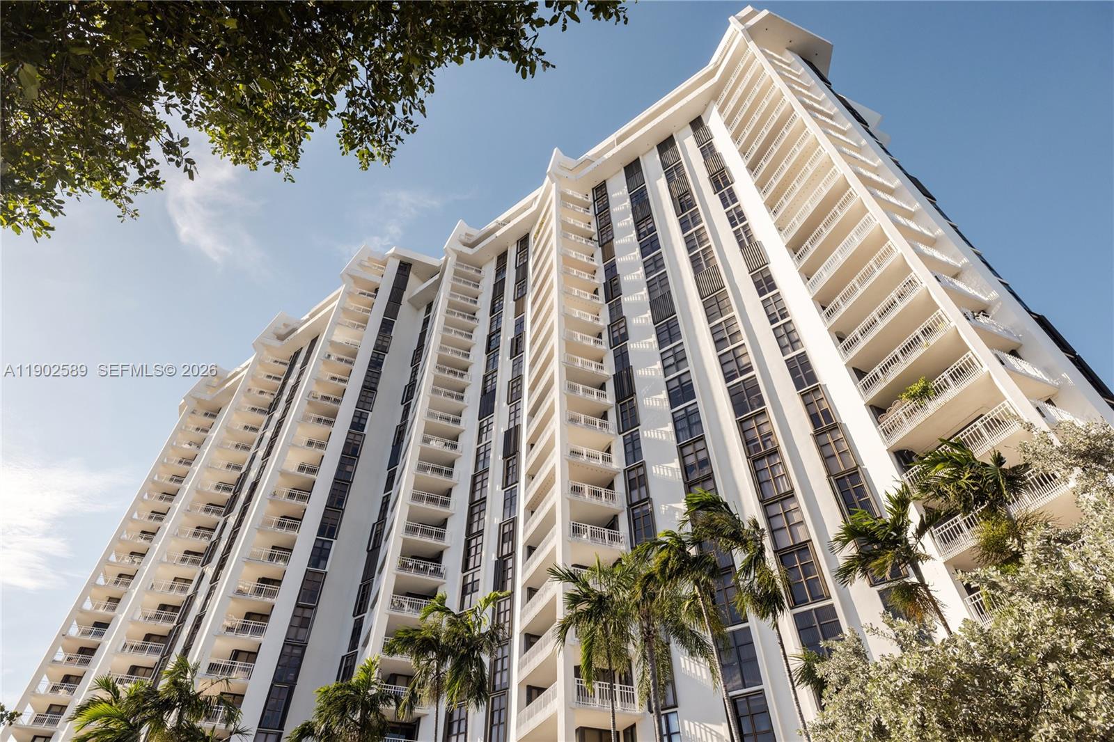 THE TOWERS OF QUAYSIDE CO - Residential