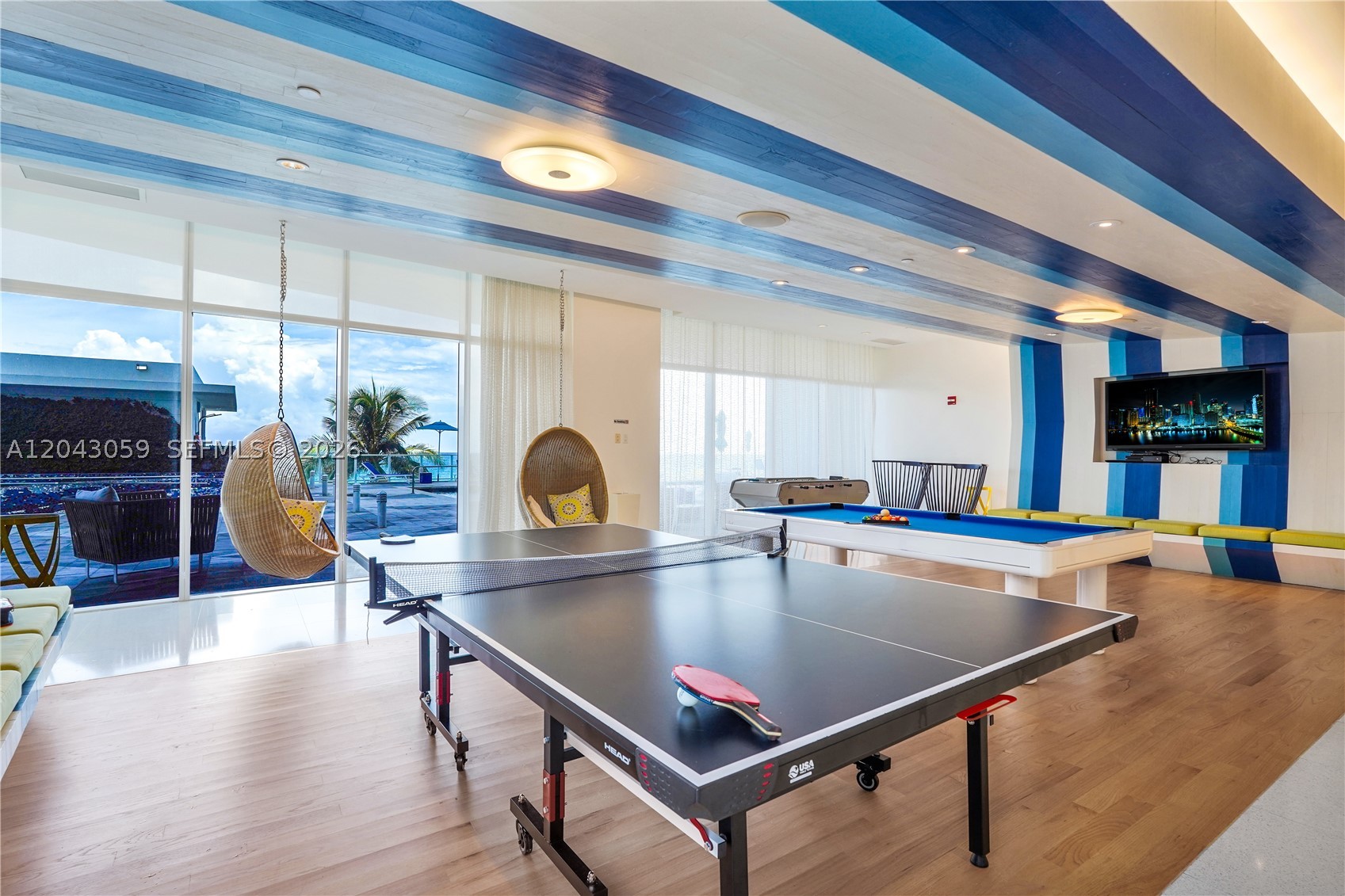 APOGEE BEACH CONDOMINIUM - Residential