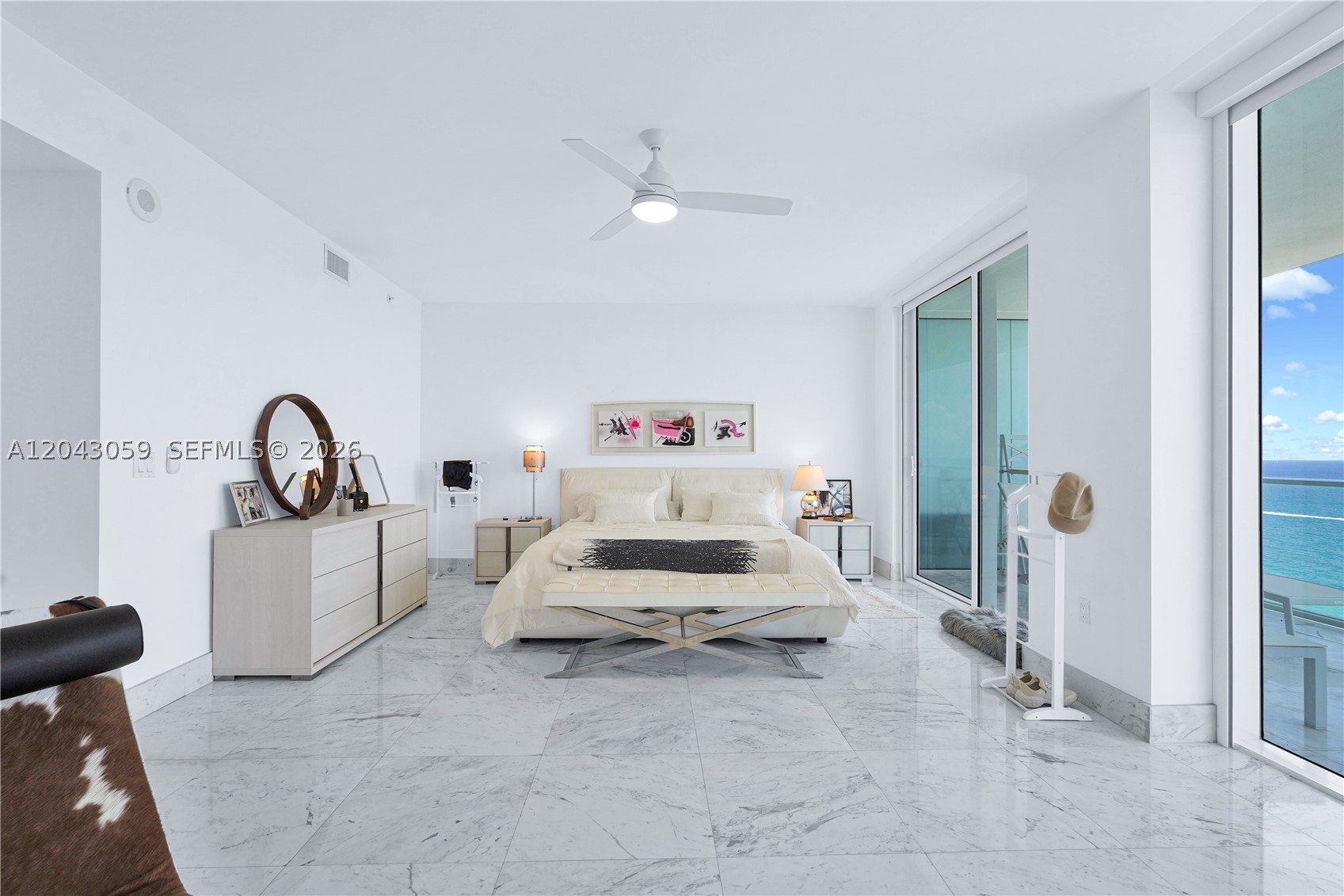 APOGEE BEACH CONDOMINIUM - Residential