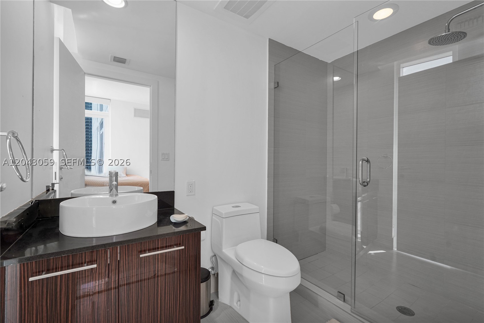 APOGEE BEACH CONDOMINIUM - Residential