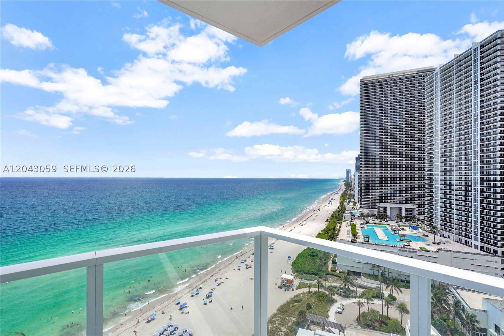 APOGEE BEACH CONDOMINIUM - Residential