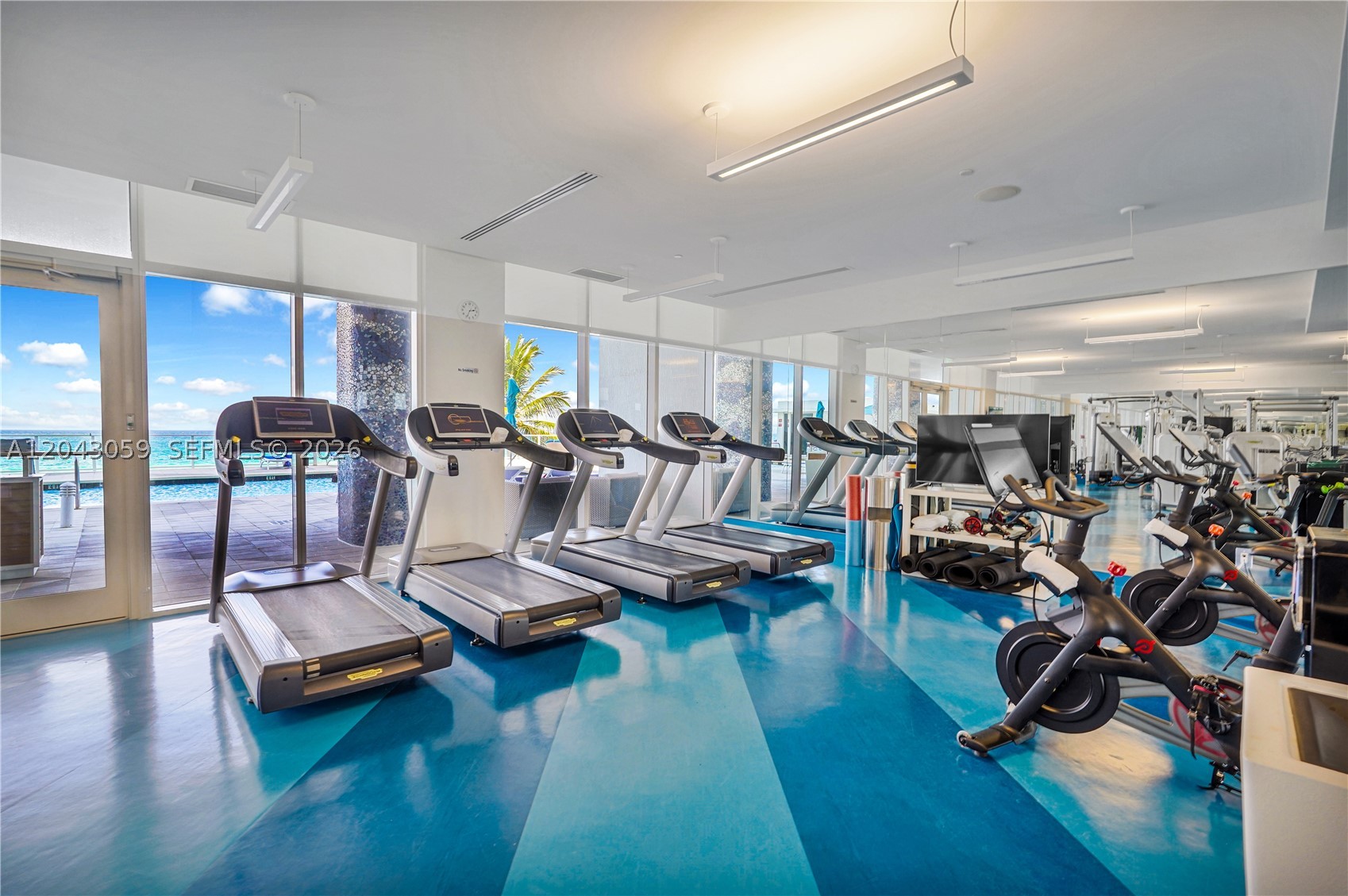 APOGEE BEACH CONDOMINIUM - Residential