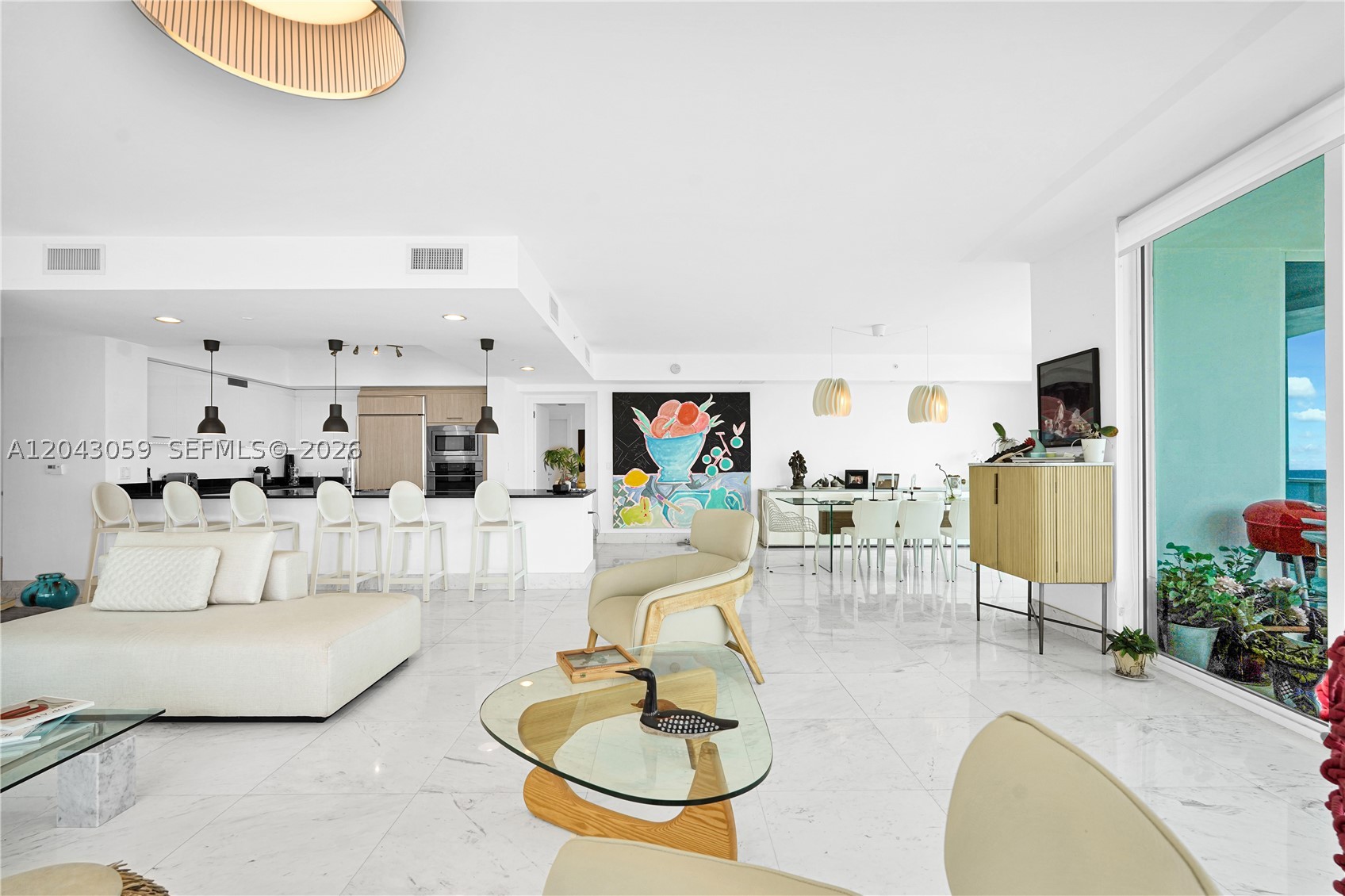 APOGEE BEACH CONDOMINIUM - Residential