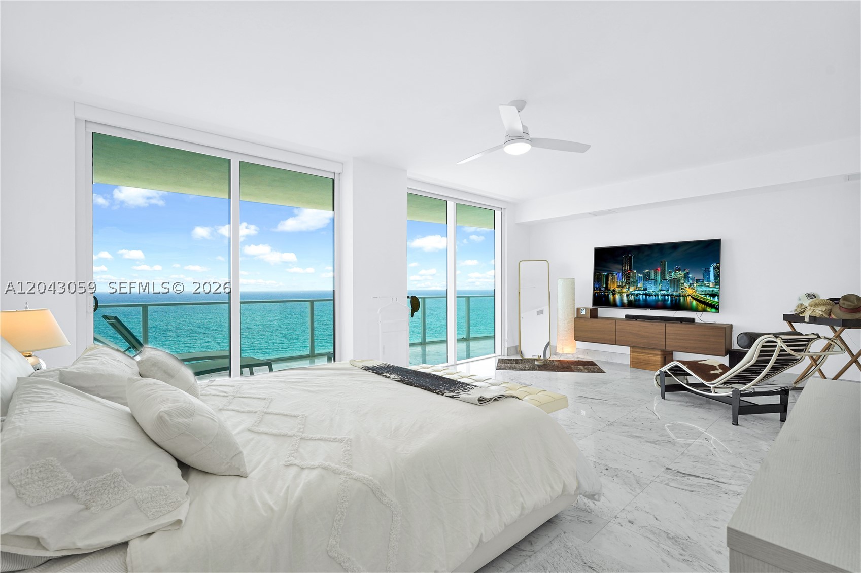 APOGEE BEACH CONDOMINIUM - Residential