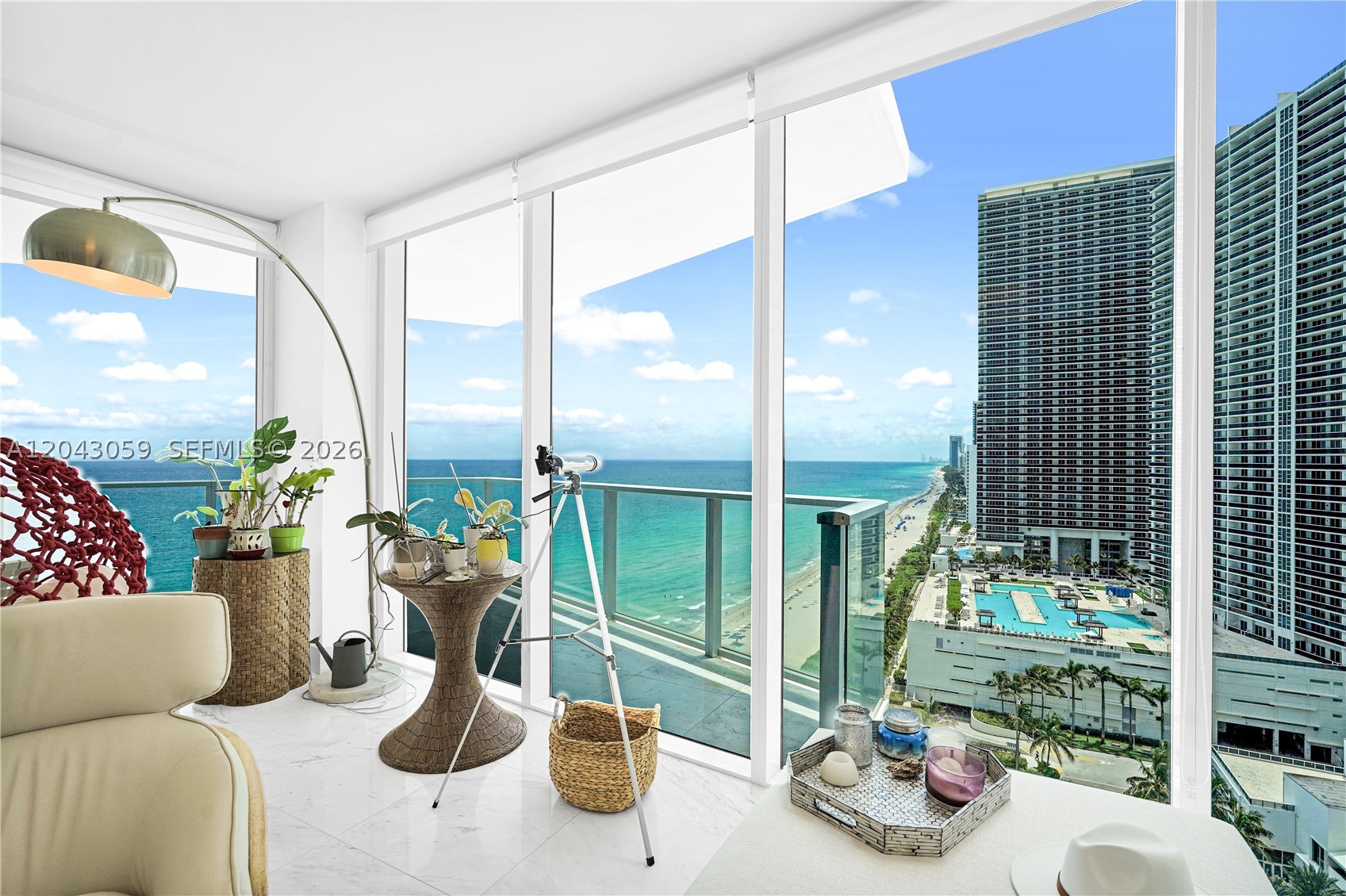 APOGEE BEACH CONDOMINIUM - Residential