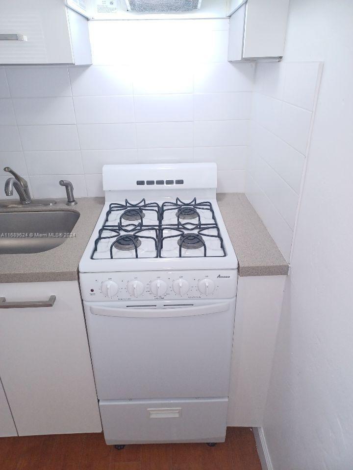 NORMANDY BEACH SOUTH - Residential Lease