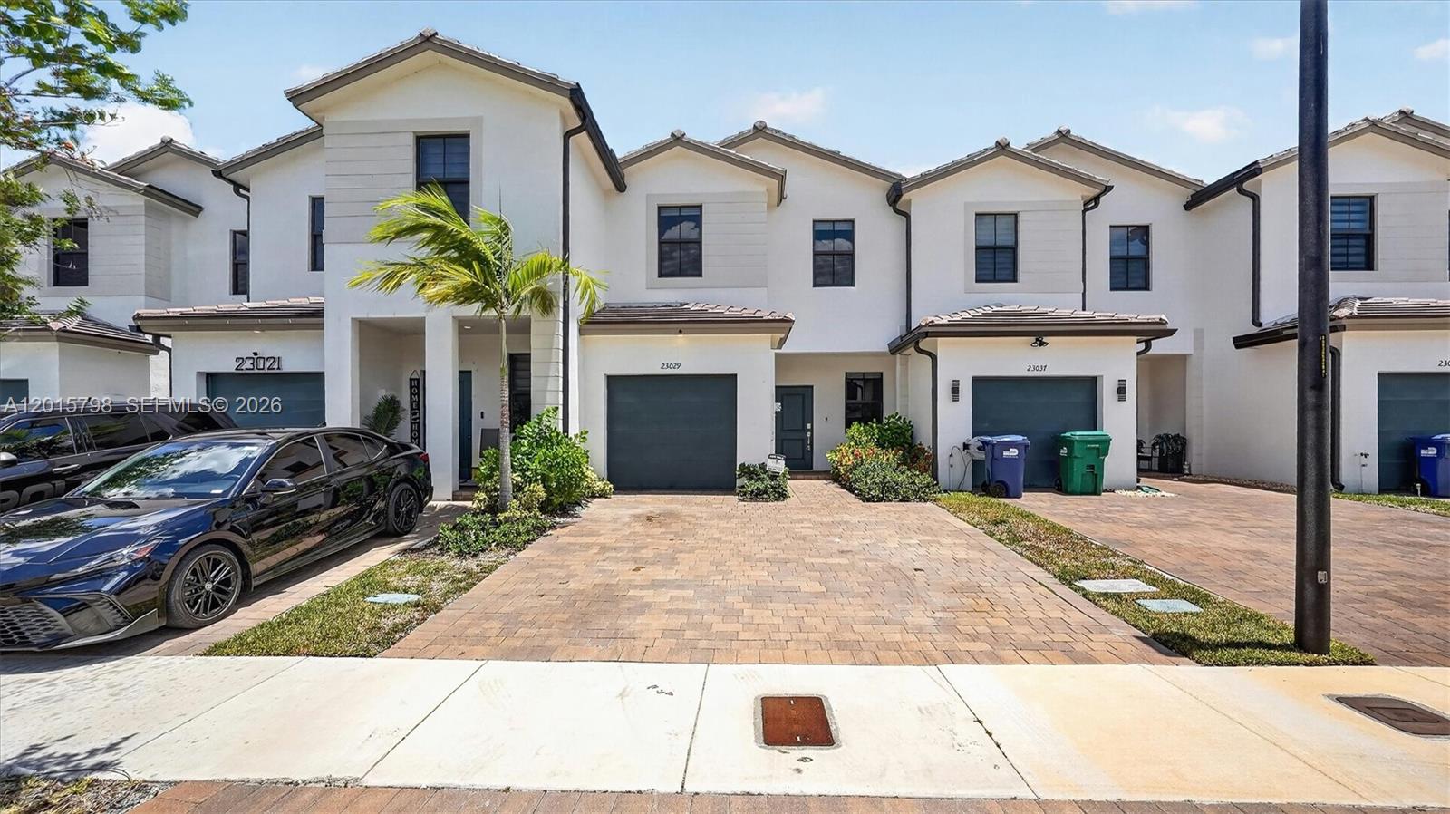 KENDALL ASSEMBLAGE NORTH - Residential
