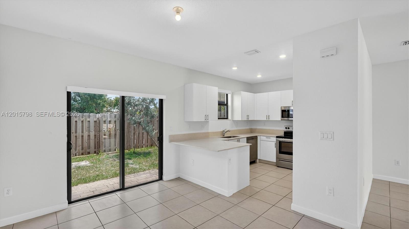 KENDALL ASSEMBLAGE NORTH - Residential