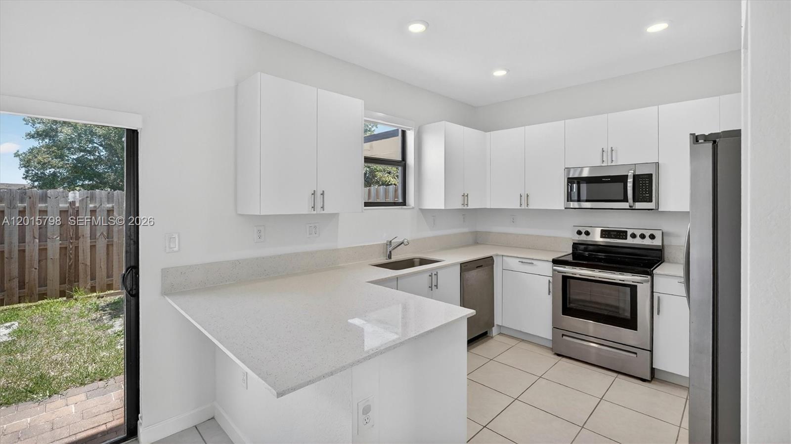 KENDALL ASSEMBLAGE NORTH - Residential