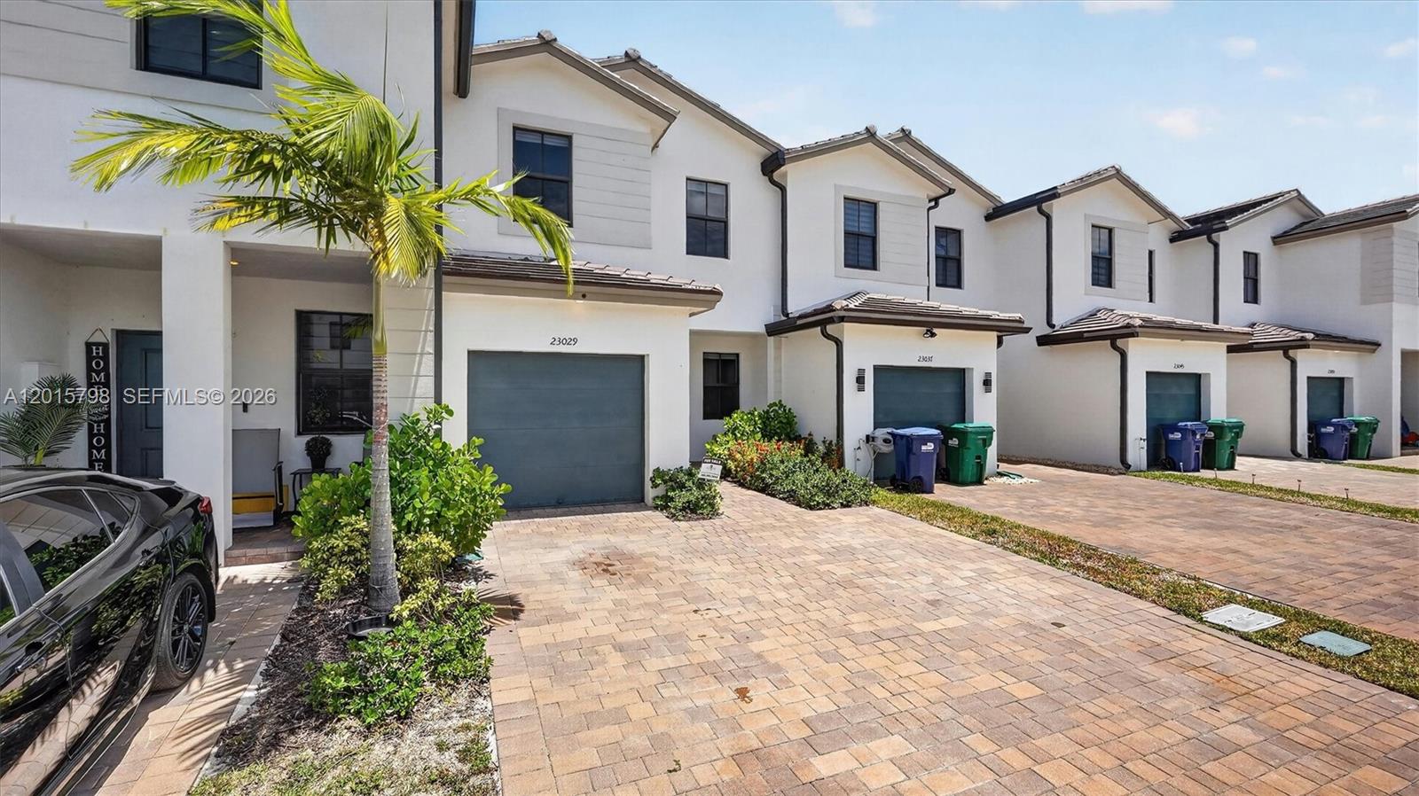 KENDALL ASSEMBLAGE NORTH - Residential