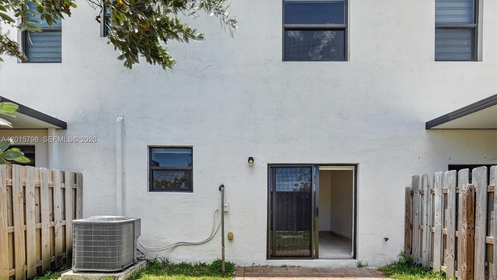 KENDALL ASSEMBLAGE NORTH - Residential