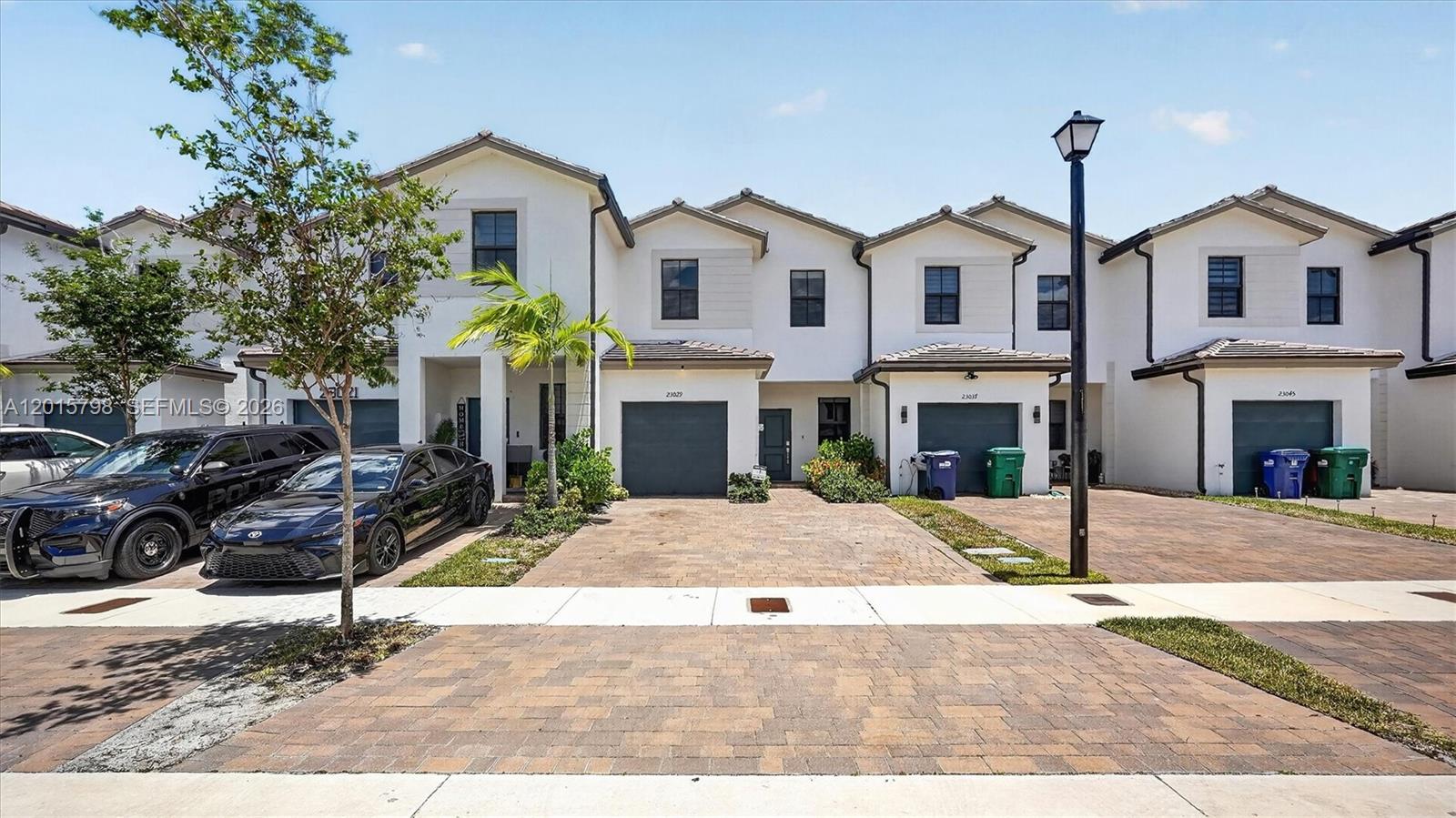 KENDALL ASSEMBLAGE NORTH - Residential