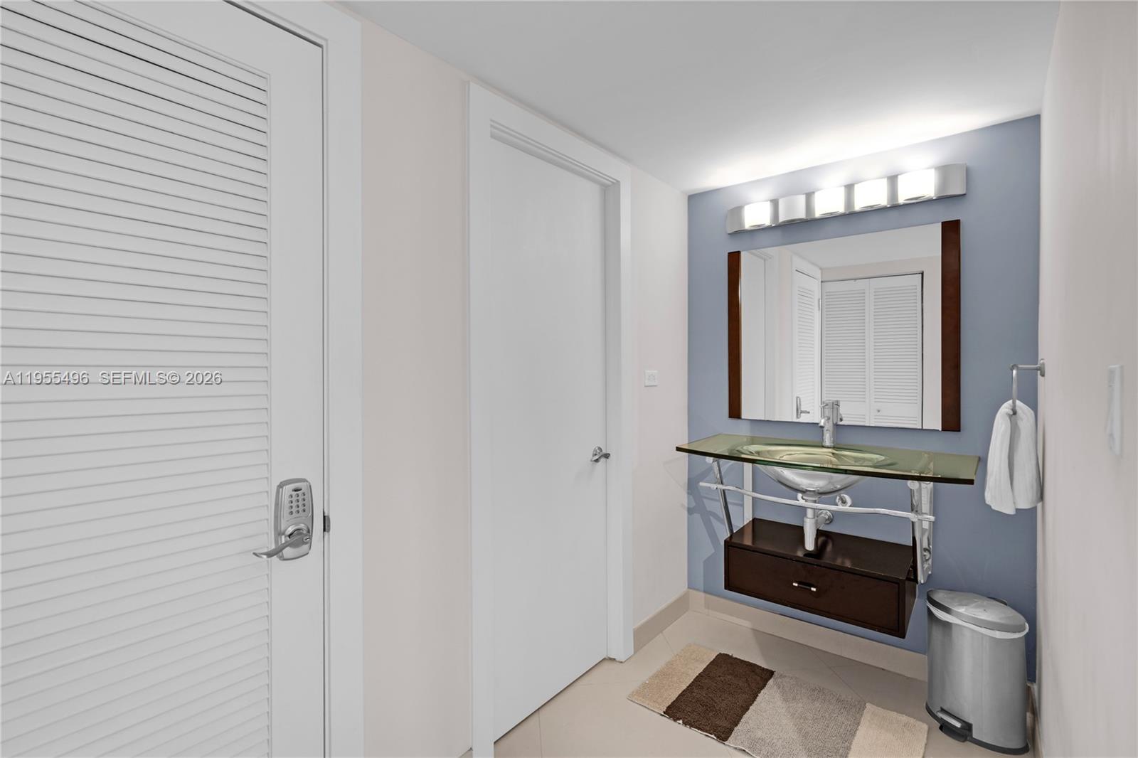 RONEY PALACE CONDO - Residential