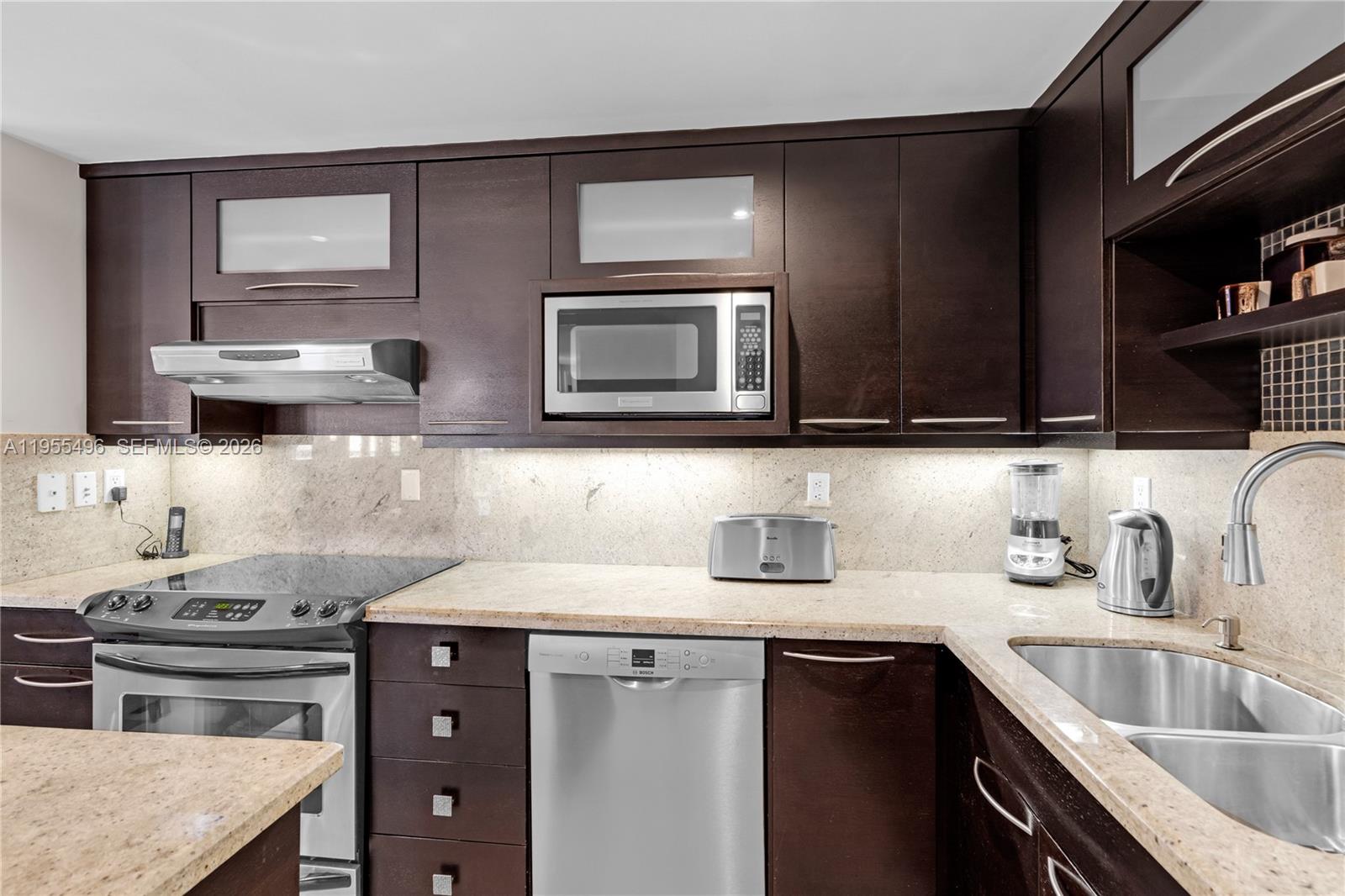 RONEY PALACE CONDO - Residential