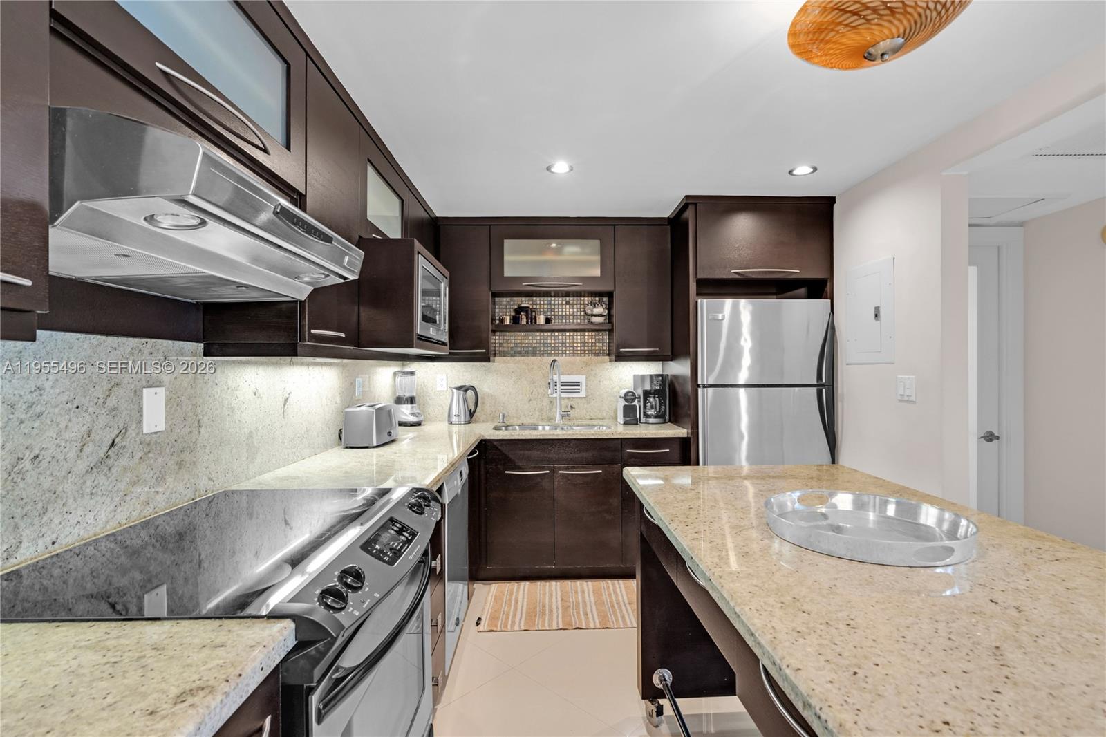 RONEY PALACE CONDO - Residential