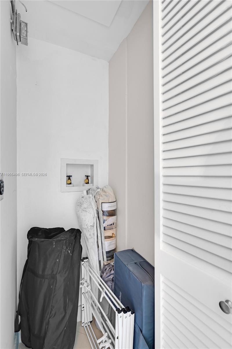 RONEY PALACE CONDO - Residential