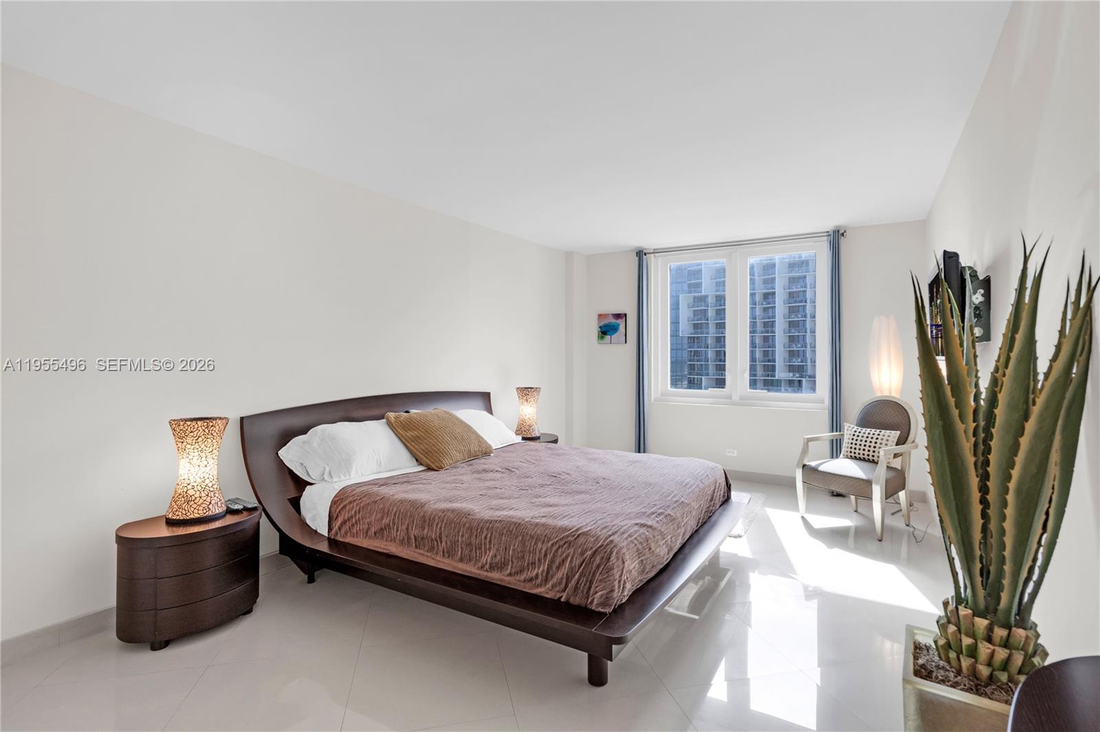 RONEY PALACE CONDO - Residential