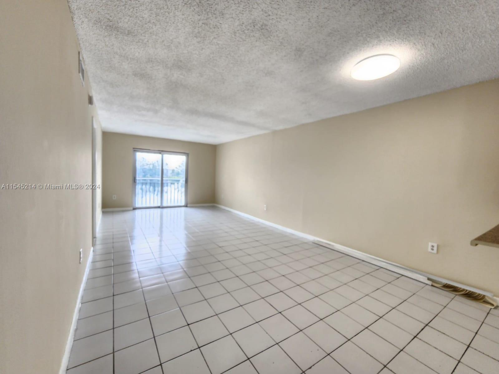 VISTA DEL LAGO I CONDO - Residential Lease