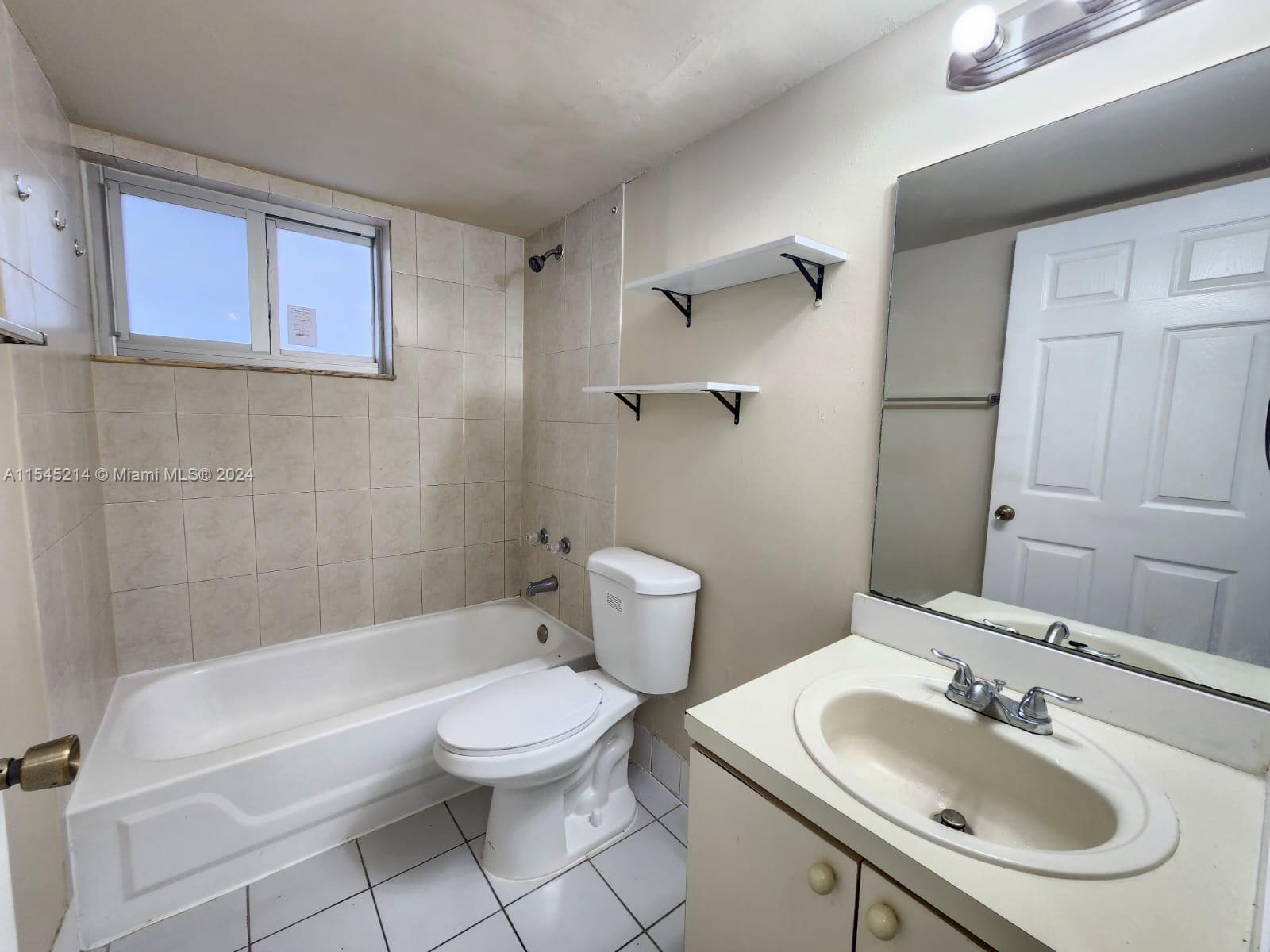 VISTA DEL LAGO I CONDO - Residential Lease