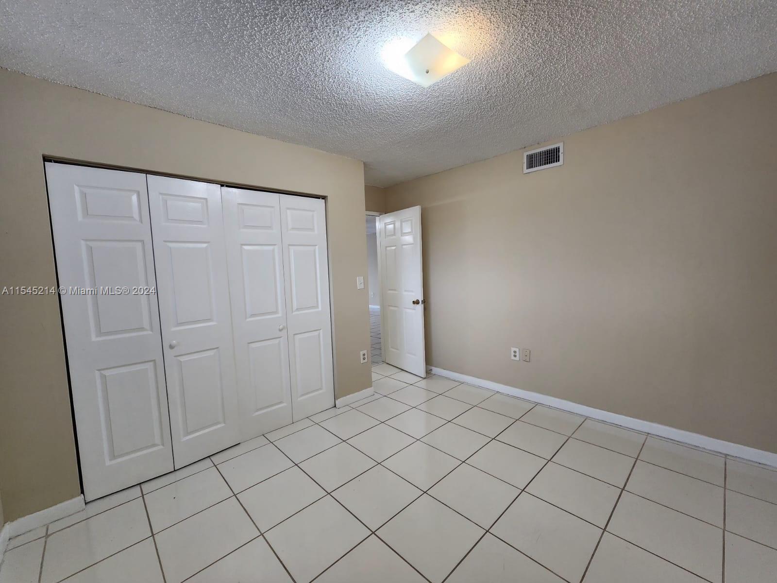 VISTA DEL LAGO I CONDO - Residential Lease
