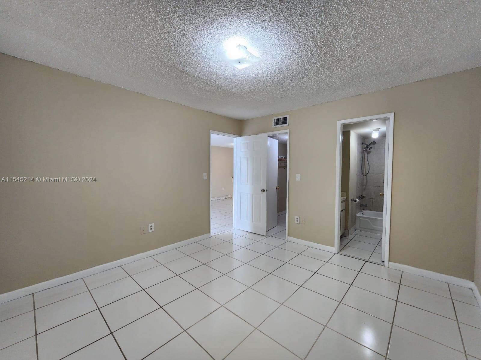 VISTA DEL LAGO I CONDO - Residential Lease