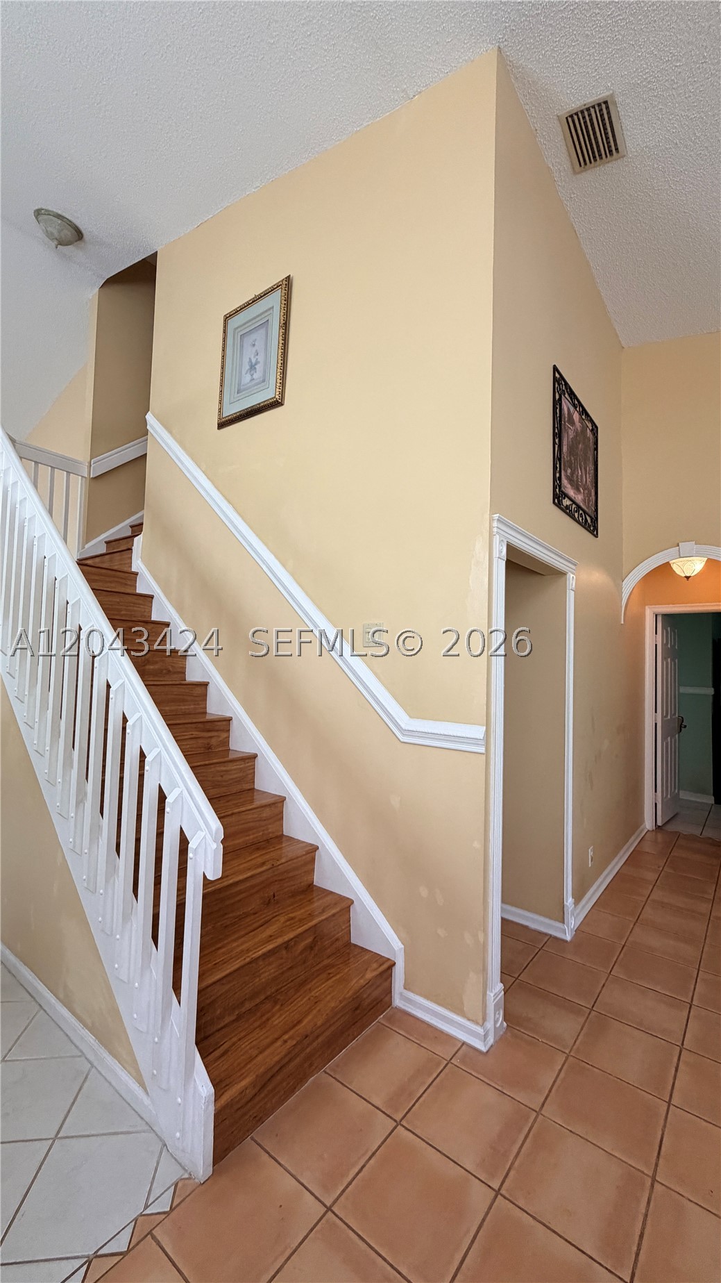 KENSINGTON - Residential