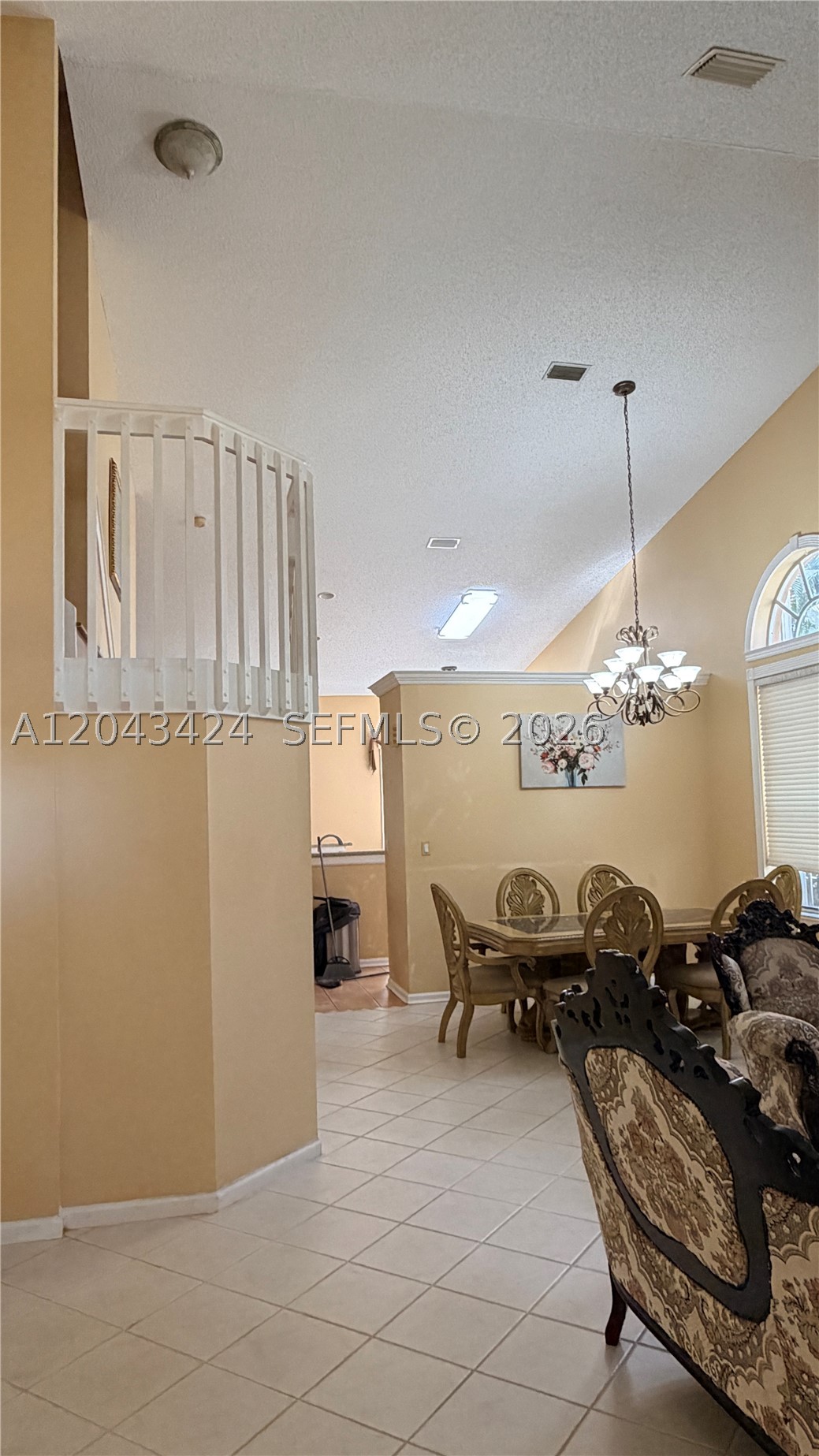 KENSINGTON - Residential