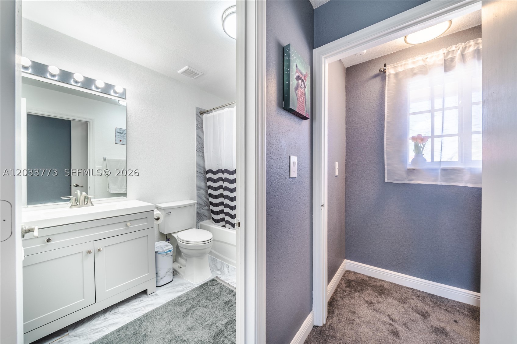 AQUA VISTA TOWNHOMES COND - Residential