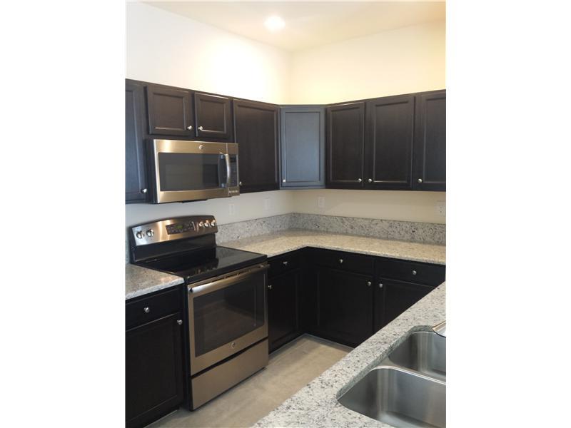 KENDALL SQUARE - Residential Lease