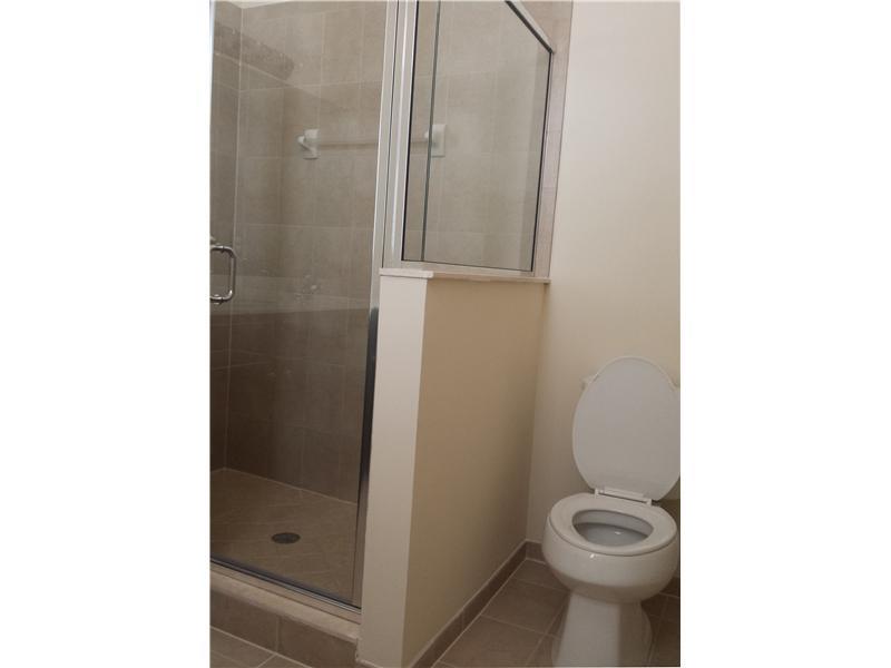 KENDALL SQUARE - Residential Lease