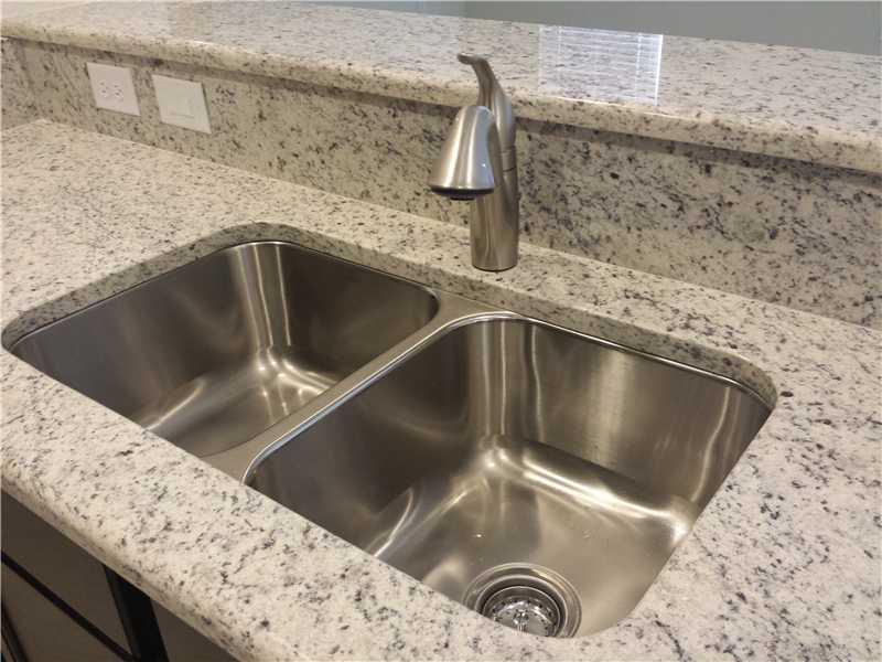 KENDALL SQUARE - Residential Lease