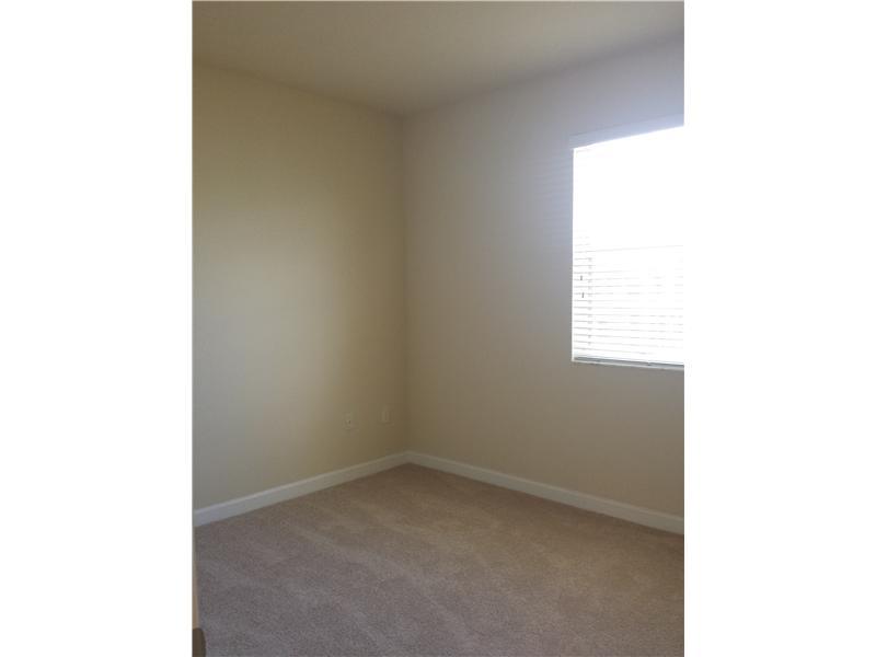 KENDALL SQUARE - Residential Lease