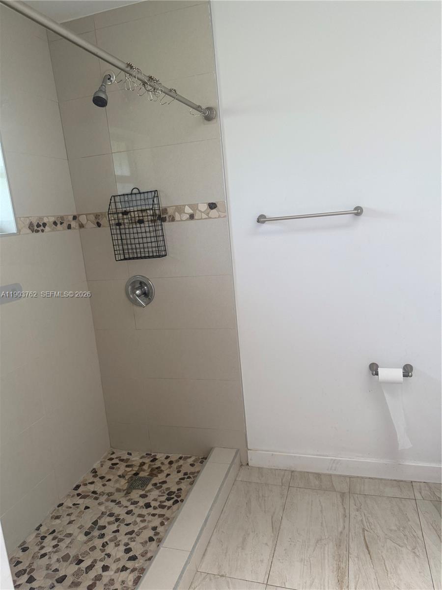 2ND ADDN TO CALUSA CLUB E - Residential