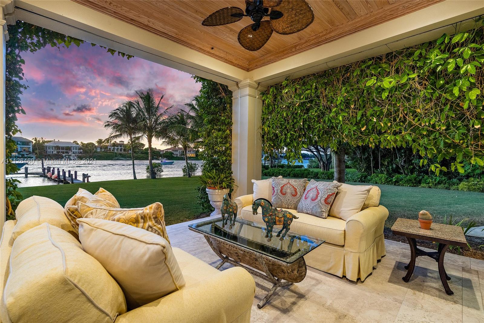 JUPITER ISLAND - Residential
