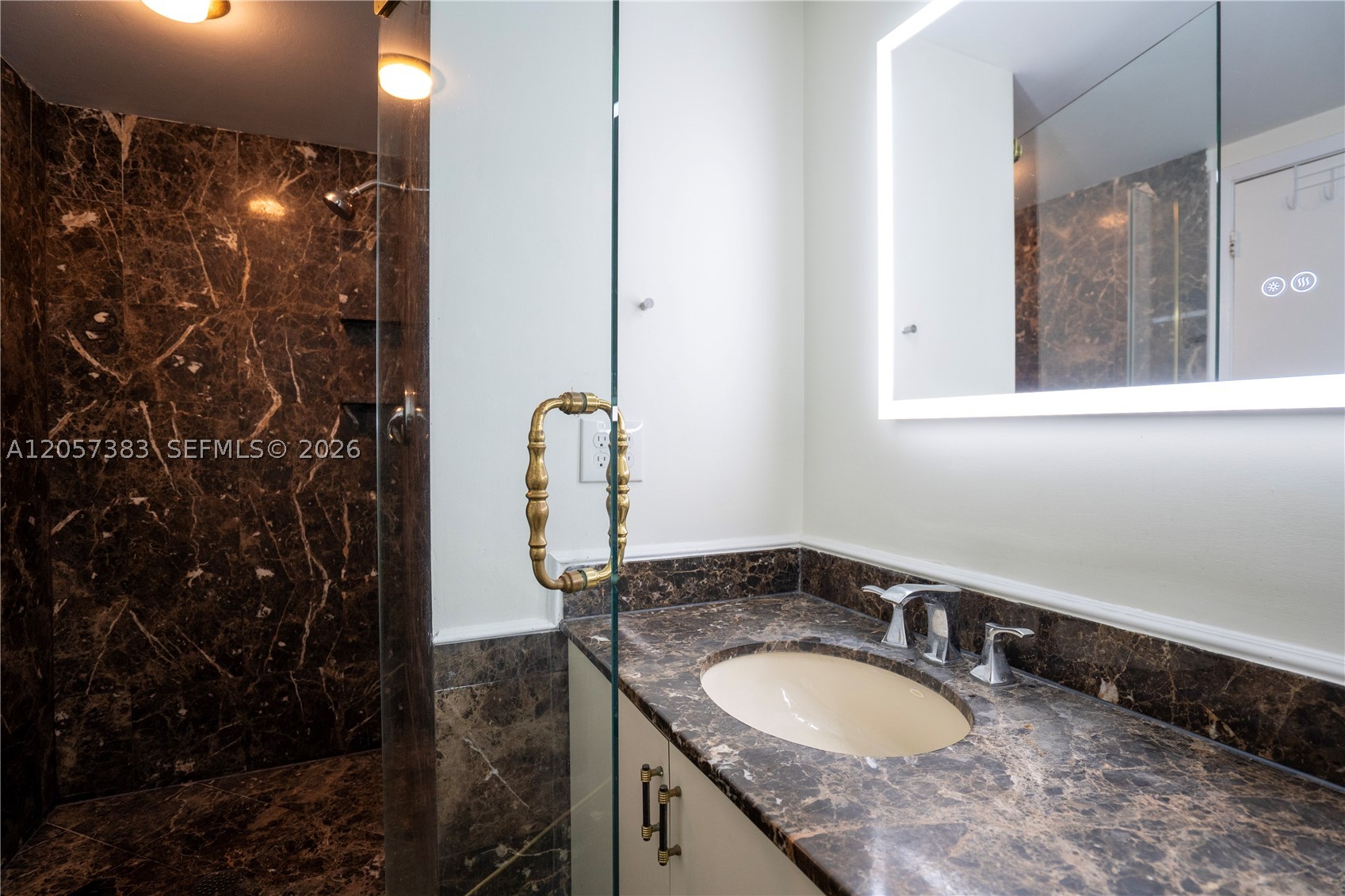 OLYMPUS CONDO PHASE - Residential