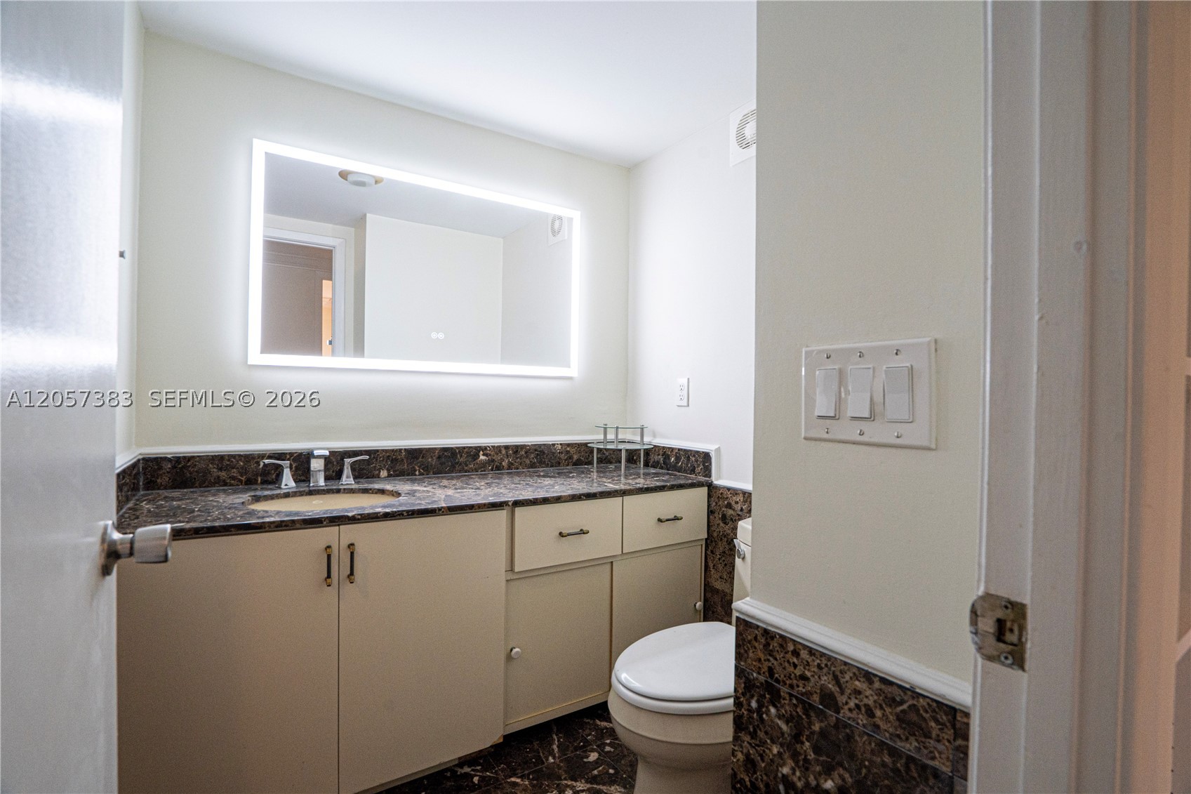OLYMPUS CONDO PHASE - Residential