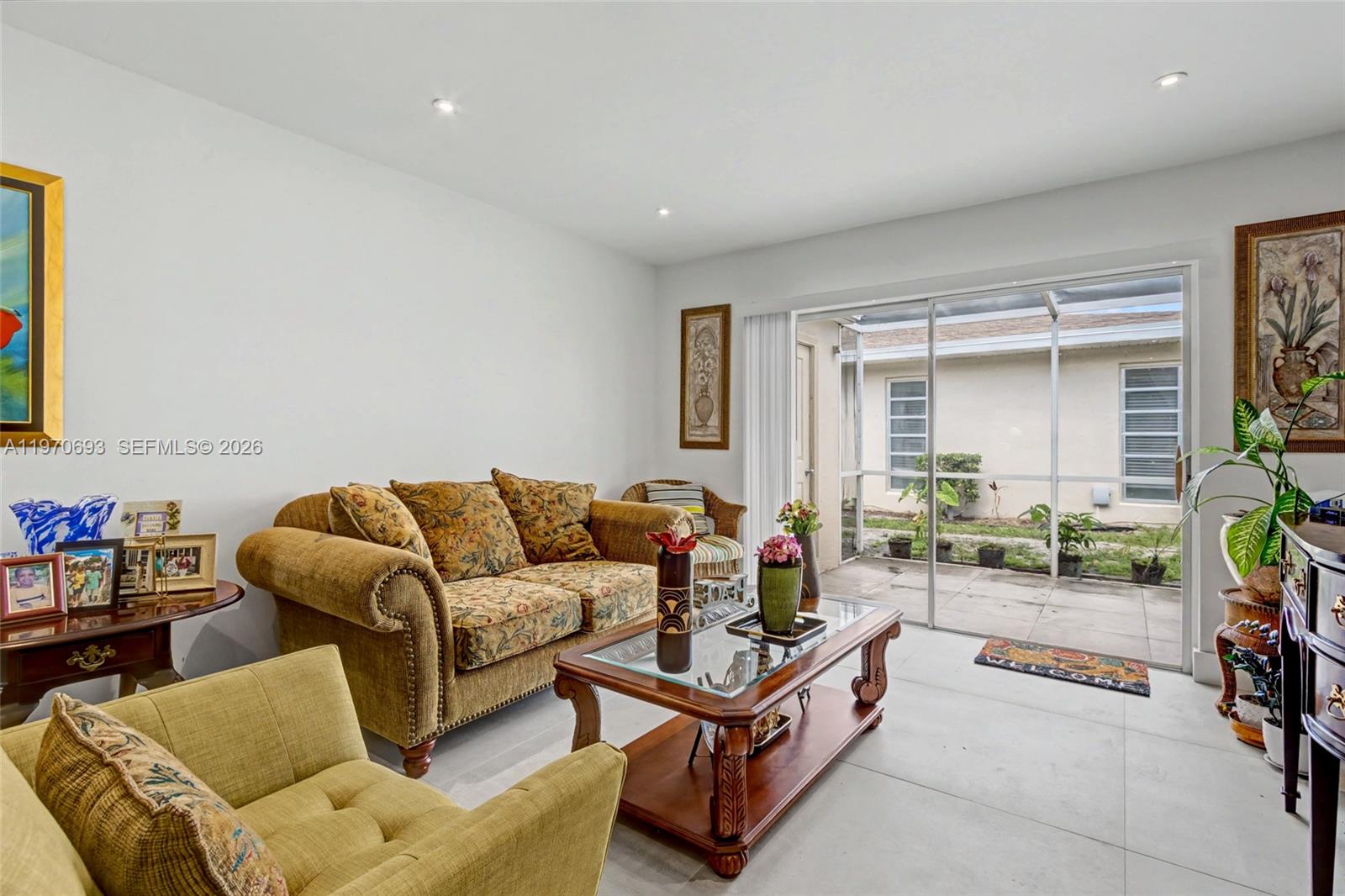 BOCA LAKES CONDO - Residential