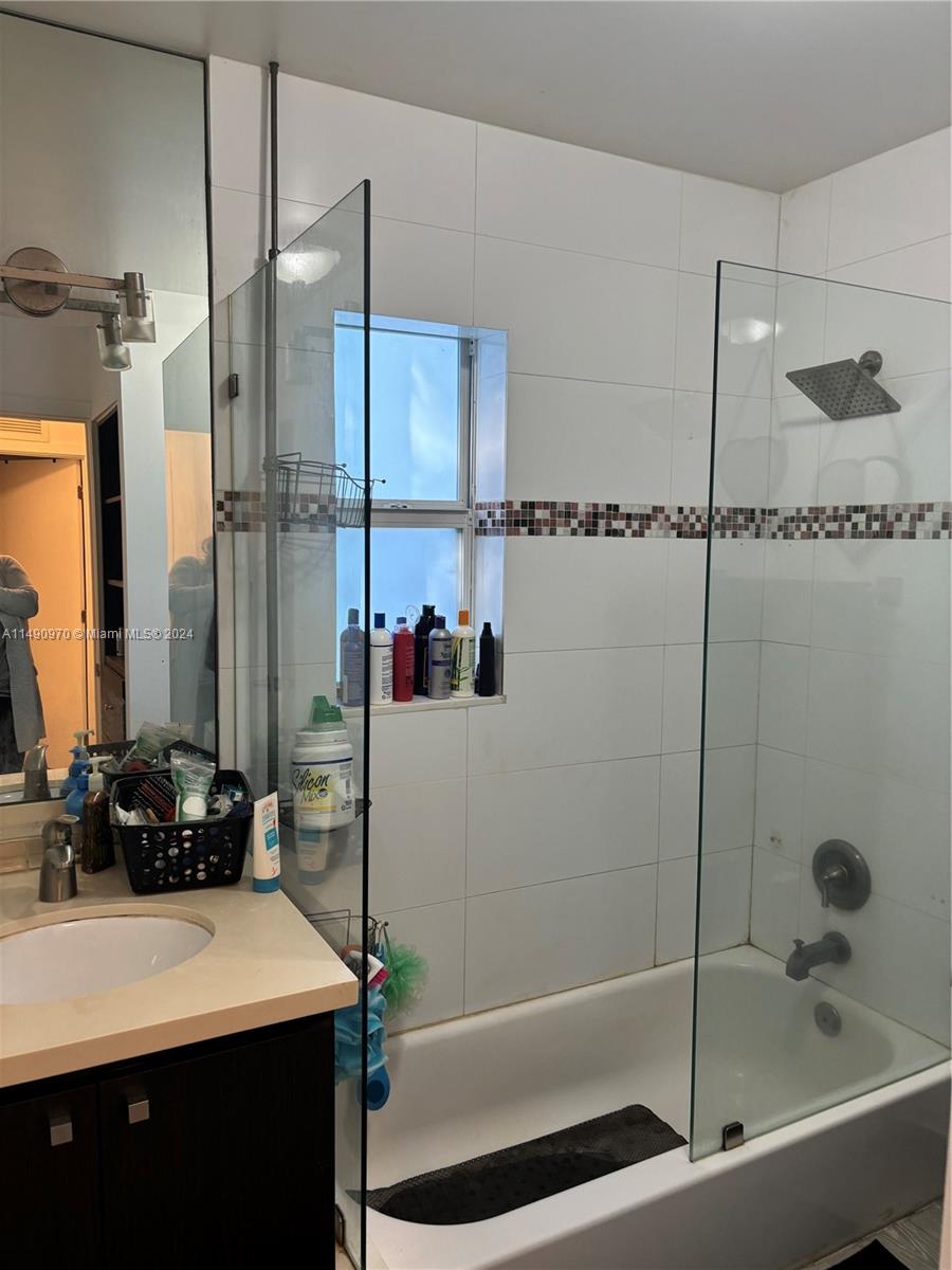 MIAMI SHORES SEC 6 - Residential Lease