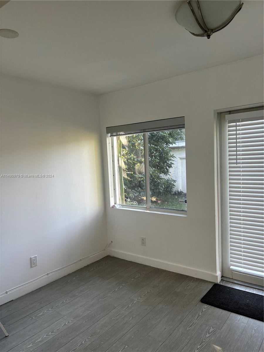 MIAMI SHORES SEC 6 - Residential Lease