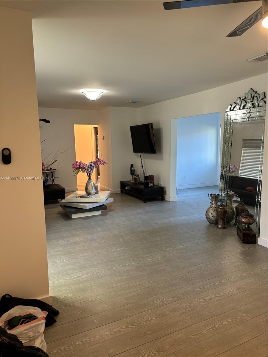 MIAMI SHORES SEC 6 - Residential Lease