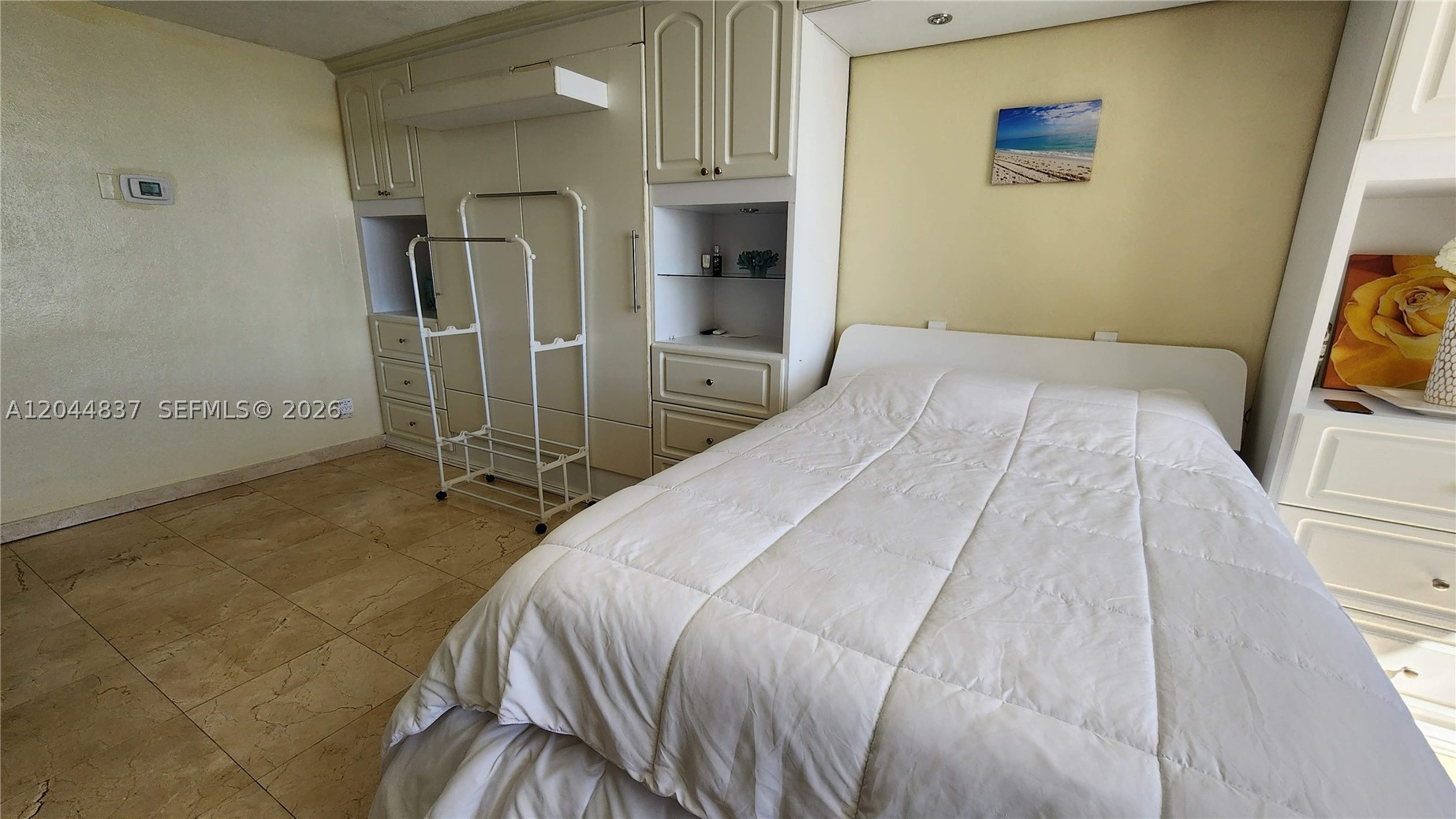 THE AVENTURA BEACH CLUB C - Residential
