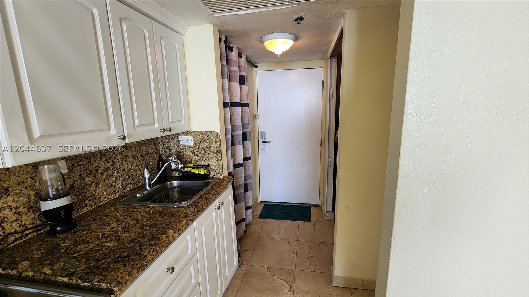 THE AVENTURA BEACH CLUB C - Residential