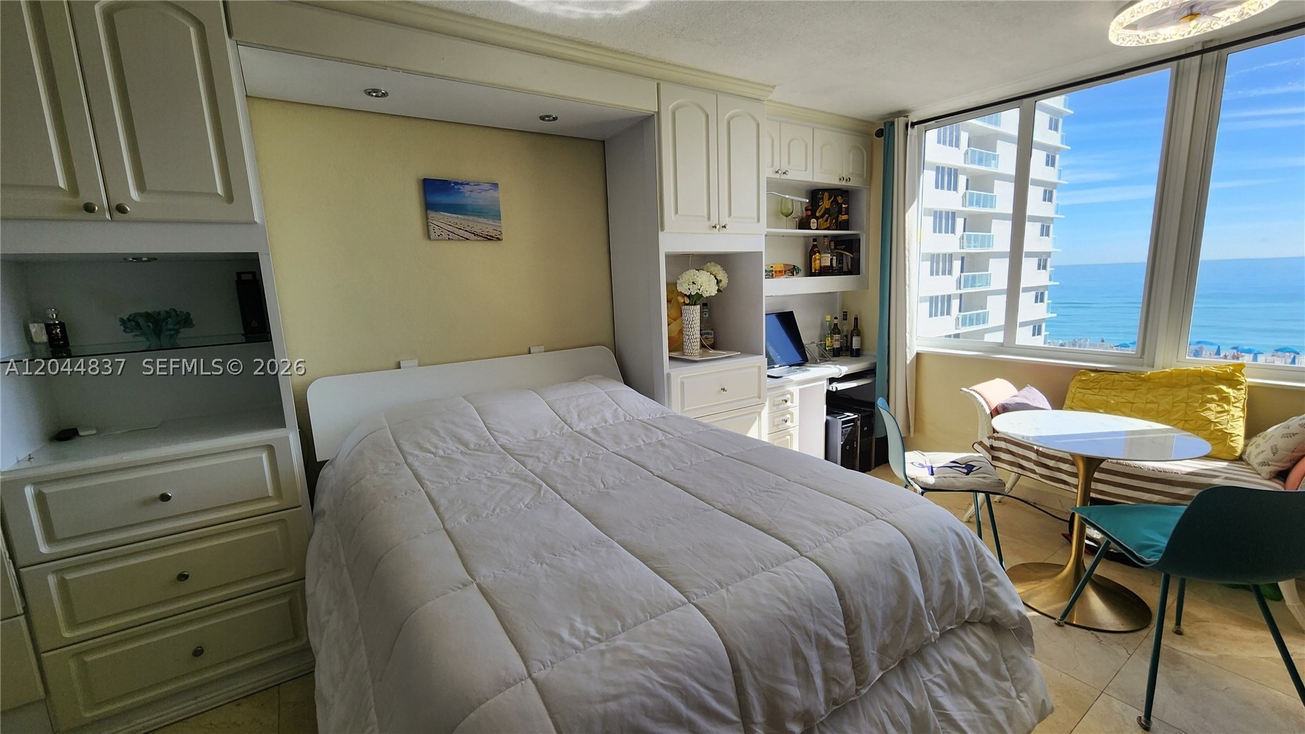 THE AVENTURA BEACH CLUB C - Residential