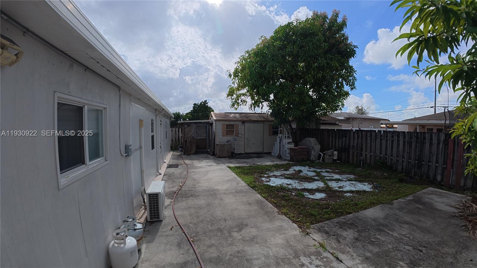 VENETIAN GARDEN REV - Residential