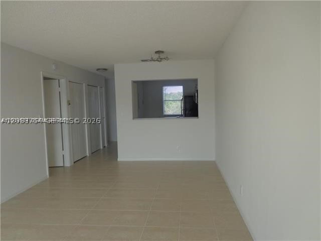 VILLAS AT LAKEVIEW CONDO - Residential Lease